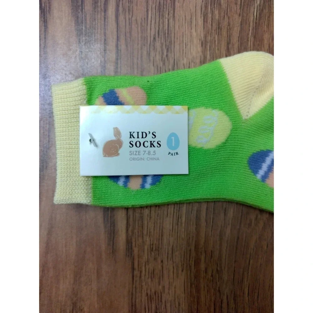 Kid's Socks Easter Socks 3 Pair Size 7-8.5 NEW bunny Easter egg carrots